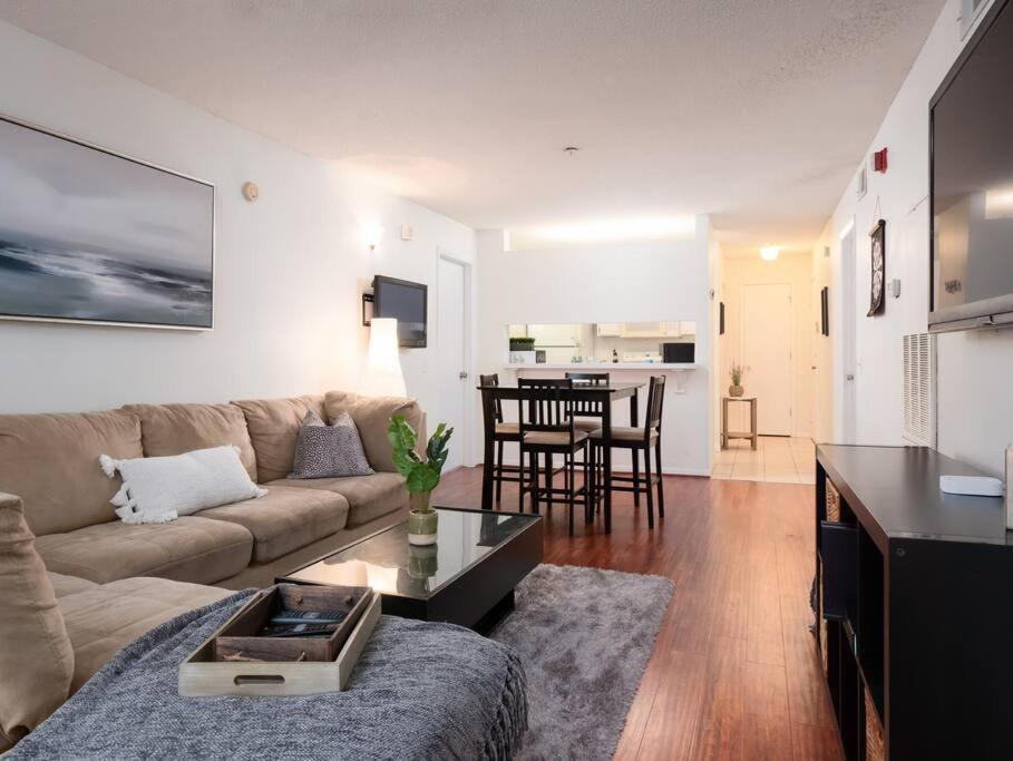Spacious Condo Mins To Shands, University, & Downtown! Gainesville Esterno foto