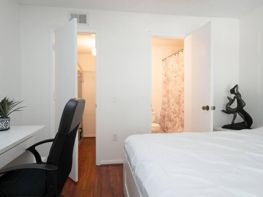 Spacious Condo Mins To Shands, University, & Downtown! Gainesville Esterno foto