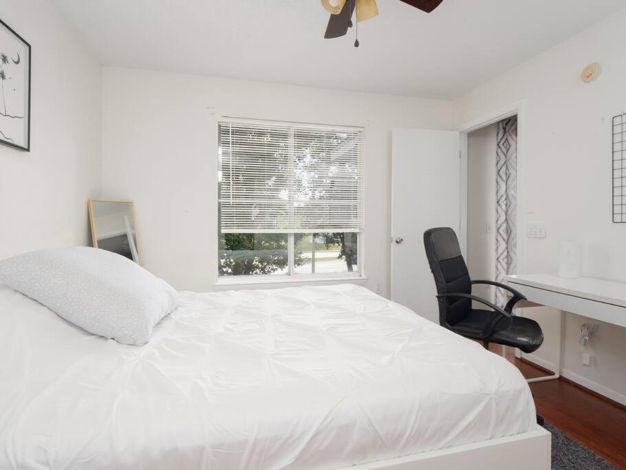 Spacious Condo Mins To Shands, University, & Downtown! Gainesville Esterno foto