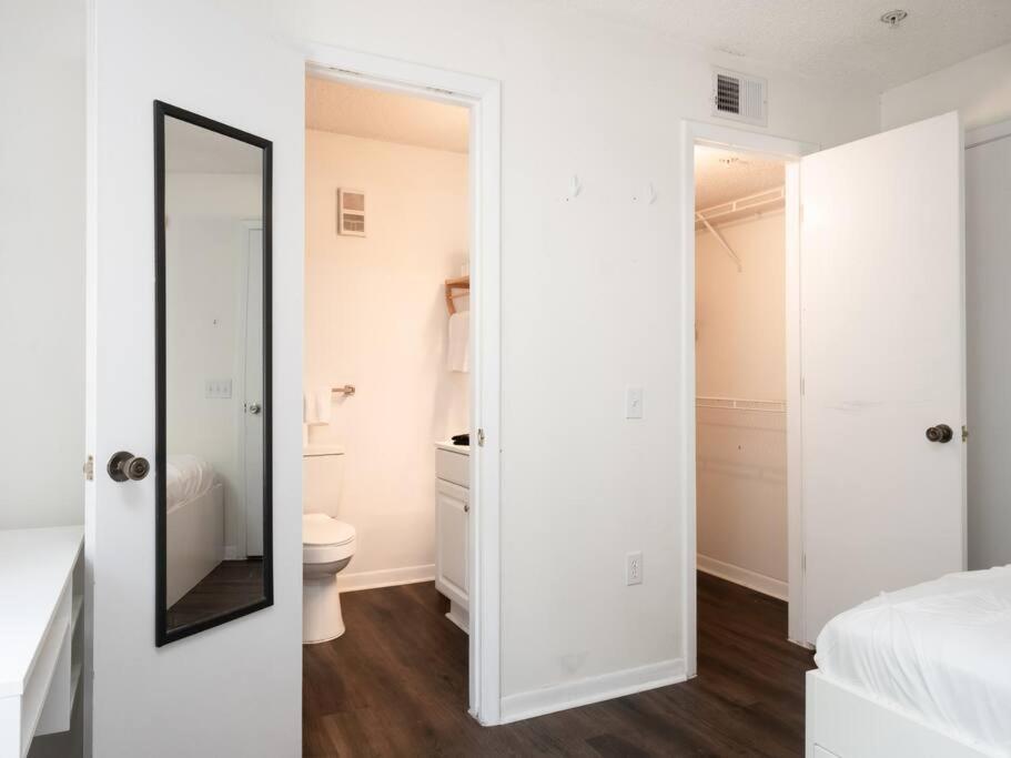 Spacious Condo Mins To Shands, University, & Downtown! Gainesville Esterno foto